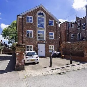Loveyork Priory - With Parking , York United Kingdom